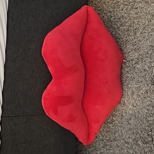 Red lip pillow